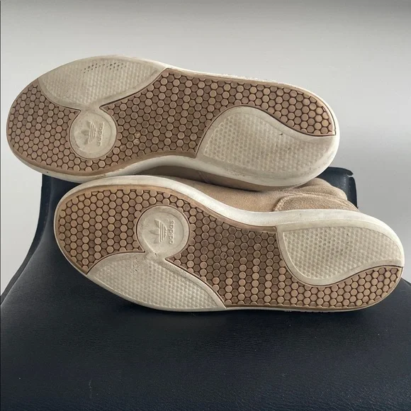 Adidas Winter Tan Suede Boots - Trefoil Logo - Fully Lined With Faux Fur lined - Picture 4 of 15